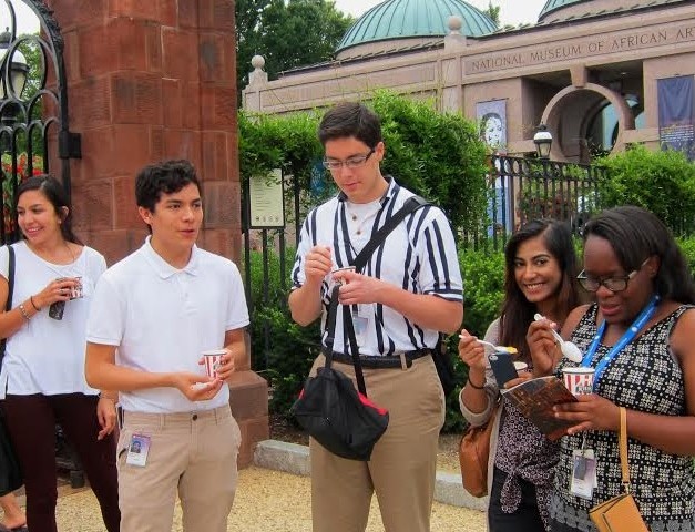 Interns Eat!